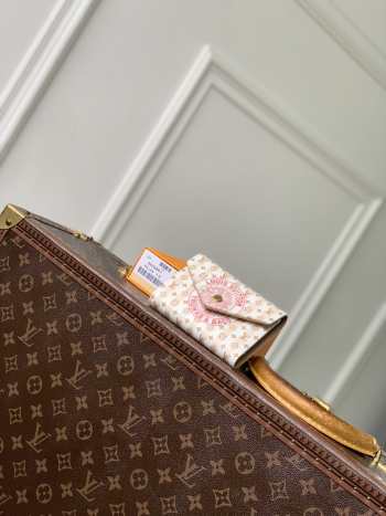 New Arrivals 2026 Louis Vuitton M29461 Victorine Wallet In LV Stamp Nude Rose 12x9.5x2.5cm
