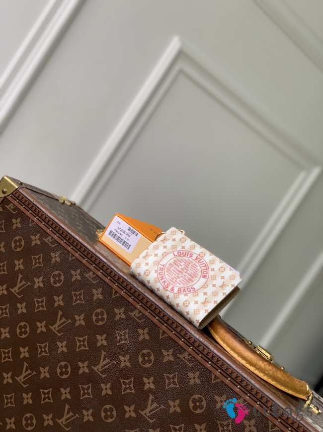 New Arrivals 2026 Louis Vuitton M29455 Lisa Wallet In Banana Yellow With LV Stamp Pattern 9x11.5x1.5cm - 1