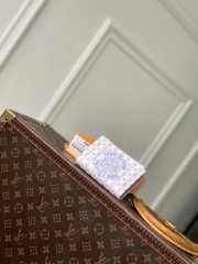 Louis Vuitton M29455 Lisa Wallet In Blue With LV Stamp Pattern 9x11.5x1.5cm - 1