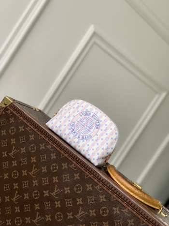 Uubags Louis Vuitton M28679 Pochette Cosmétique PM In Blue 19x12x6cm