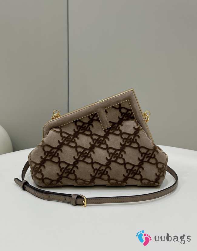 Uubags Fendi First Medium Bag In Brown Suede 32x24x10cm - 1