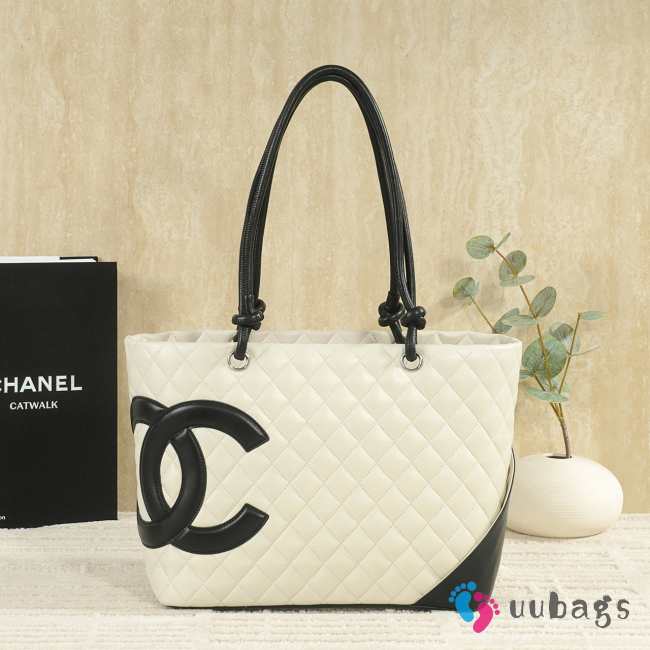 Uubags Chanel Medium Cambon Line Tote Bag In White/Black 30x25x15cm - 1