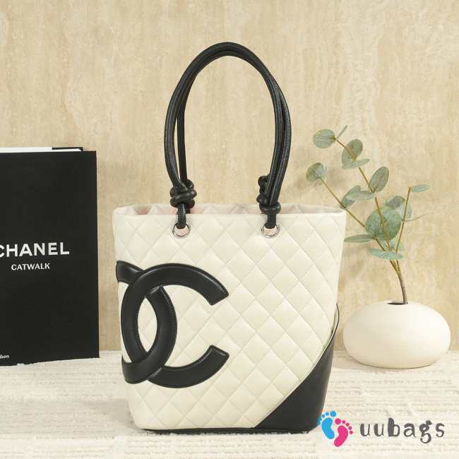 Uubags Chanel Small Cambon Line Tote Bag In White/Black 24x20x8cm - 1