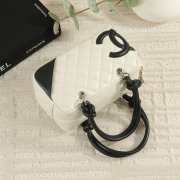 Uubags Calfskin Quilted Large Cambon Bowler White Black 12x21x9cm - 3