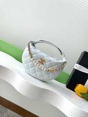 Uubags Chanel Caviar Quilted Pearl Chain Pouch Hobo White 16cm - 1
