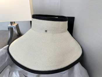 Uubags Chanel Wide-Brim Straw Visor Hat In White