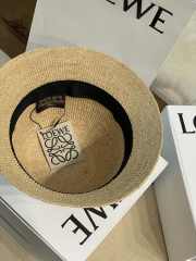 Uubags Loewe bucket hat in raffia and calfskin natural/brown - 2