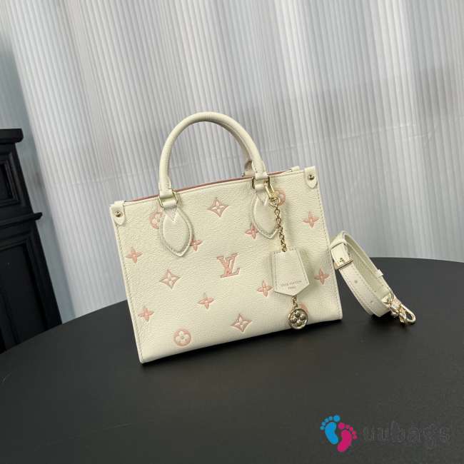 Uubags Louis Vuitton M28313 OnTheGo PM Bag In Milky White/Peach 25x19x11.5cm - 1