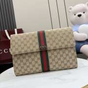 Uubags Gucci medium pouch in sand and dark brown GG canvas 34x23.5x3cm - 1