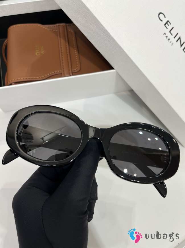 Uubags Celine Triomphe 01 sunglasses in Acetate Black - 1