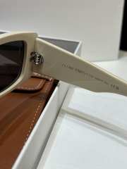 Uubags Celine Triomphe XL 01 Sunglasses in Acetate Ivory - 2