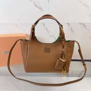 Uubags Miu Miu BA304 leather handbag crafted from caramel grained calfskin 25.5x20x13cm - 1