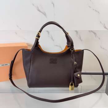 Uubags Miu Miu BA304 leather handbag crafted from dark brown grained calfskin 25.5x20x13cm