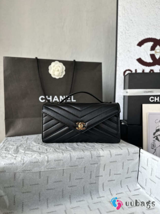 Uubags Chanel AS6044 Lambskin Chevron Quilted Top Handle Envelope Clutch Black 26x13x5cm - 1