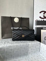 Uubags Chanel AS6044 Lambskin Chevron Quilted Top Handle Envelope Clutch Black 26x13x5cm - 1