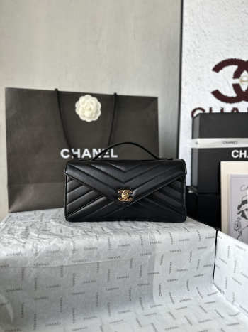 Uubags Chanel AS6044 Lambskin Chevron Quilted Top Handle Envelope Clutch Black 26x13x5cm