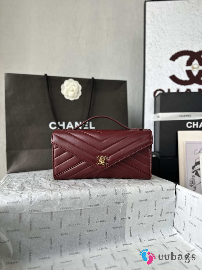 Uubags Chanel AS6044 Lambskin Chevron Quilted Top Handle Envelope Clutch Burgundy 26x13x5cm - 1