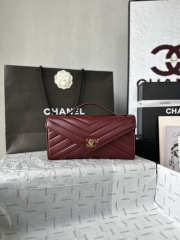 Uubags Chanel AS6044 Lambskin Chevron Quilted Top Handle Envelope Clutch Burgundy 26x13x5cm - 1