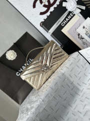 Uubags Chanel AS6044 Chevron Clutch Metallic Gold Aged Calfskin Silver Hardware 26x13x5cm - 6