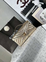 Uubags Chanel AS6044 Chevron Clutch Metallic Gold Aged Calfskin Gold Hardware 26x13x5cm - 5