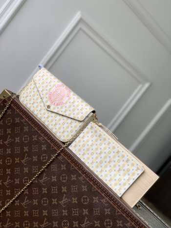 Uubags Louis Vuitton M29471 Pochette Félicie Bag In Banana Yellow With LV Stamp Pattern 21x12x3cm