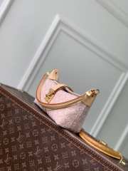 Uubags Louis Vuitton M2A382 Pochette Mia Bag In Monogram Emblème Rose Ruban 22x14.5x8cm - 2