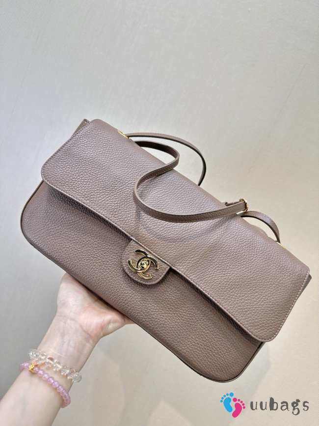 Uubags Chanel maxi flap bag calfskin with grain effect & gold metallic in dark khaki 19.5x32x10cm - 1