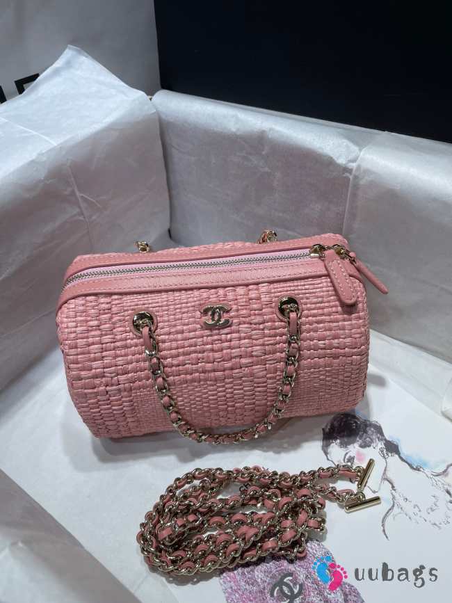 Uubags Chanel Classic Clutch With Chain Braided Raffia & Gold-Tone Metal In Pink 11.5x18.5x11cm - 1