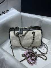 Uubags Chanel Classic Clutch With Chain Ecru Tweed & Gold-Tone Metal 11.5x18.5x11cm - 6