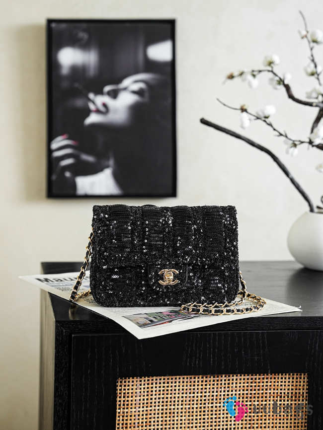 Uubags Chanel Sequins Flap Bag In Black 13.5x19x7cm - 1