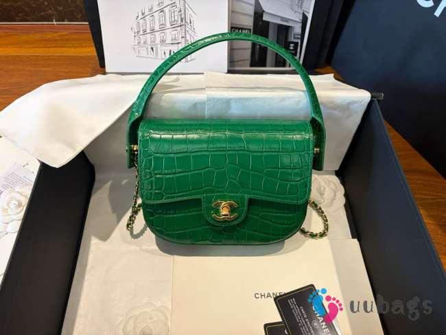 Uubags Chanel Clutch In Crocodile Embossed Calfskin & Gold-Tone Metal Green 14.5x19.5x5cm - 1