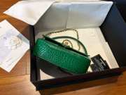 Uubags Chanel Clutch In Crocodile Embossed Calfskin & Gold-Tone Metal Green 14.5x19.5x5cm - 3