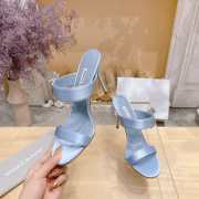 Uubags Chivela Manolo Blahnik sandal in satin with jewel application light blue 9cm - 5