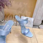 Uubags Chivela Manolo Blahnik sandal in satin with jewel application light blue 9cm - 6