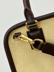 Uubags Loewe small Amazona 180 bag in suede oro/chocolat 24.5x18.5x10cm - 2
