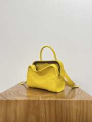 Uubags Loewe small Amazona 180 bag in suede yellow 24.5x18.5x10cm - 5