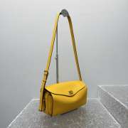 Uubags Balenciaga Le 7 Shoulder Bag Medium in Curry Smooth Calfskin 26x13.5x10cm - 6