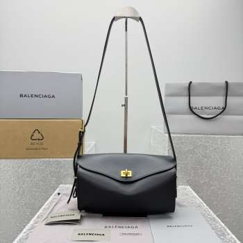 Uubags Balenciaga Le 7 Shoulder Bag Medium in Black Smooth Calfskin 26x13.5x10cm