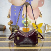 Uubags Louis Vuitton M26305 Side Trunk MM Bag In Wine Red Glossy Crinkled Calfskin 23.5x8.5x16cm - 1