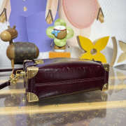 Uubags Louis Vuitton M26305 Side Trunk MM Bag In Wine Red Glossy Crinkled Calfskin 23.5x8.5x16cm - 6