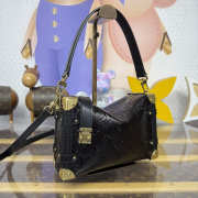 Uubags Louis Vuitton M26305 Side Trunk MM Bag In Black Glossy Crinkled Calfskin 23.5x8.5x16cm - 4
