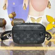 Uubags Louis Vuitton M82542 Alpha Wearable Wallet In Black 18.5x11x6.5cm - 1