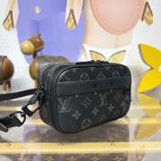 Uubags Louis Vuitton M82542 Alpha Wearable Wallet In Black 18.5x11x6.5cm - 5