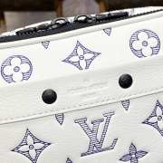 Uubags Louis Vuitton M82544 Alpha Wearable Wallet Monogram Shadow Cowhide Leather White 18.5x11x6.5cm - 4