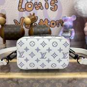 Uubags Louis Vuitton M82544 Alpha Wearable Wallet Monogram Shadow Cowhide Leather White 18.5x11x6.5cm - 2