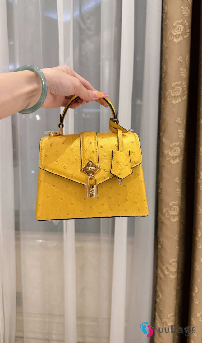 New Collection 2026 Louis Vuitton N83604 Rose Des Vents Mini In Yellow Ostrich Leather 19x15x9cm - 1