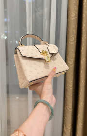 New Collection 2026 Louis Vuitton N83604 Rose Des Vents Mini In Beige Ostrich Leather 19x15x9cm - 5