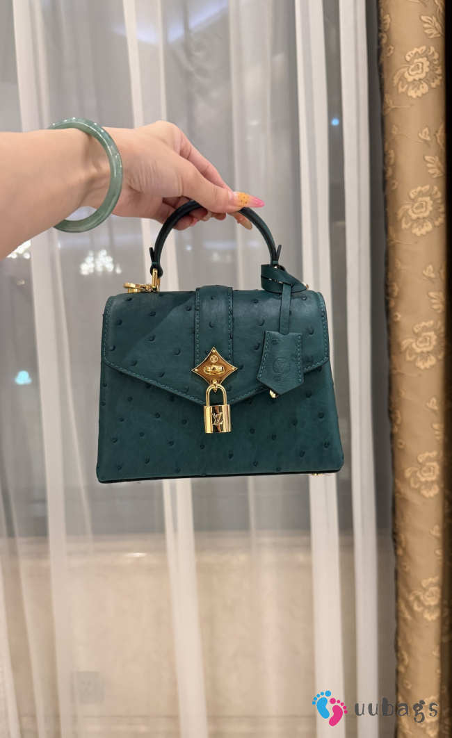 New Collection 2026 Louis Vuitton N83604 Mini Wind Rose In Mint Ostrich Leather 19x15x9cm - 1