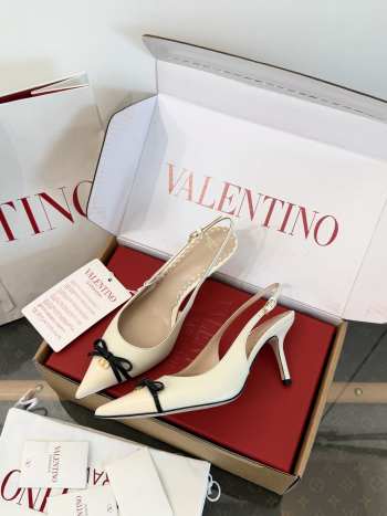 Uubags Valentino Bepointy Slingback Pump In Ivory/Black Patent Leather And Kidskin 8cm 