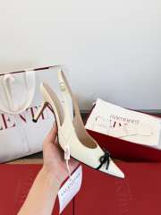 Uubags Valentino Bepointy Slingback Pump In Ivory/Black Patent Leather And Kidskin 8cm  - 3
